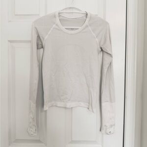 Lululemon Swiftly Tech Longsleeve Cropped